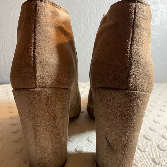 BCBG Maxazria Camel Suede Chunk Heel Booties - Picture 15 of 16